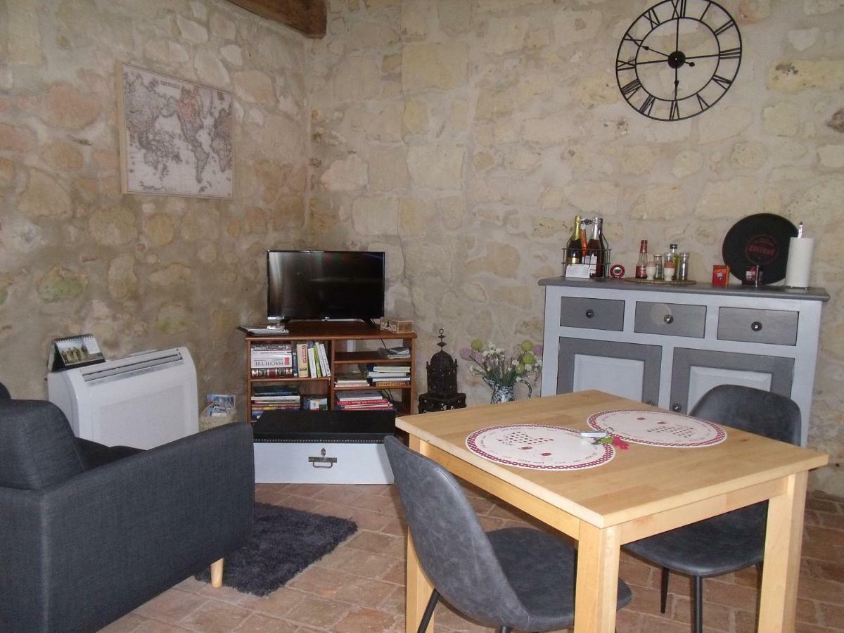 La Tour Du Grand Boust Villa Longué Kültér fotó