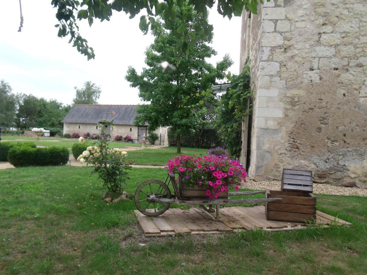 La Tour Du Grand Boust Villa Longué Kültér fotó